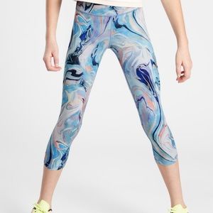 Athleta Girl printed chit chat Capri tight